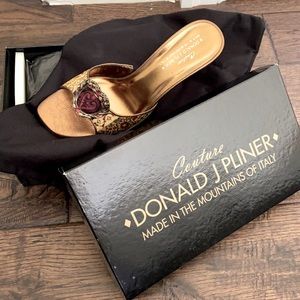 Donald Pliner Shoes